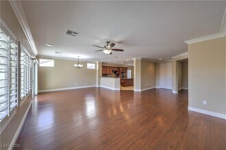 2219 Bannerwood St, Unit 4 in Henderson, NV - Building Photo - Building Photo