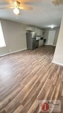 1829 E 81 St in Kansas City, MO - Building Photo - Building Photo