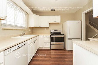 402 S Robb Way in Lakewood, CO - Building Photo - Building Photo