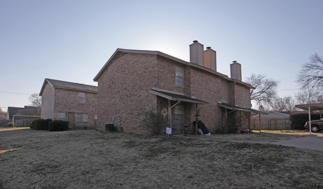 Wild Wood Court Townhomes in Grapevine, TX - Building Photo - Building Photo