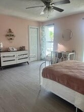 13506 NE 24th Pl in North Miami, FL - Building Photo - Building Photo