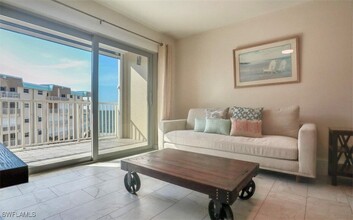 7400 Estero Blvd in Fort Myers Beach, FL - Building Photo - Building Photo