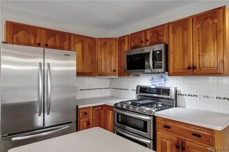 6 St Charles Ct in Buffalo, NY - Building Photo - Building Photo