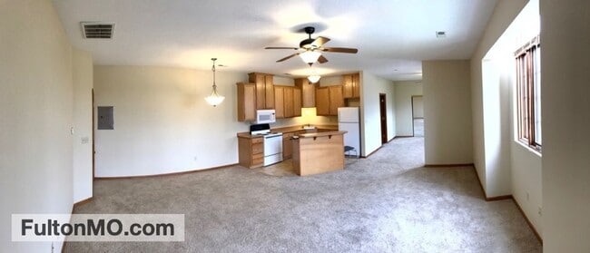 property at 2606 N Bluff St