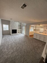 12470 E Pacific Cir in Aurora, CO - Foto de edificio - Building Photo