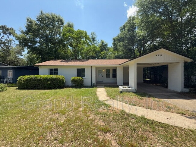 property at 4531 Versailles Dr