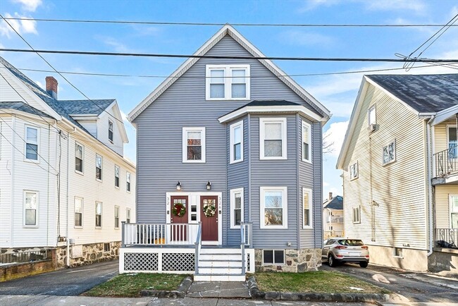 property at 32 Watts St