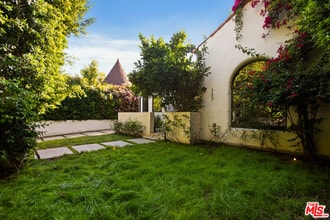 0 N Edinburgh Ave in West Hollywood, CA - Building Photo - Building Photo