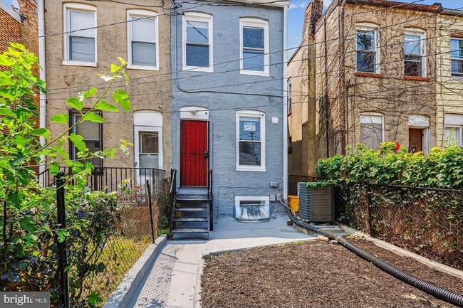 property at 1820 Walbrook Ave