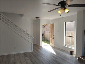 13353 Water Oak Ln in Austin, TX - Building Photo - Building Photo