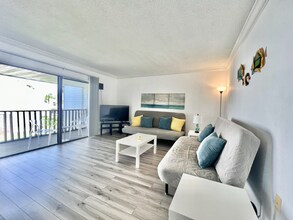 657 Haven Pl in Tarpon Springs, FL - Building Photo - Building Photo