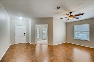 229 Killian Loop in Hutto, TX - Building Photo - Building Photo