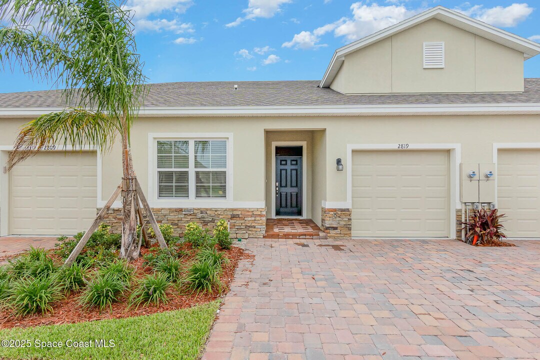 2819 Ben Hogan Ct in Melbourne, FL - Building Photo