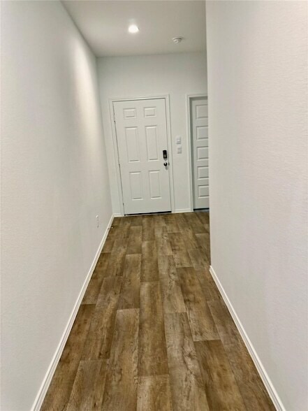 31711 Sutton Mdws Ln in Fulshear, TX - Building Photo - Building Photo