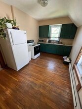 722 Hutchins Ave, Unit 1/2 in Columbus, IN - Building Photo - Building Photo