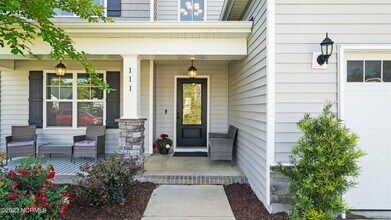 111 Emerson Ln in Sneads Ferry, NC - Building Photo - Building Photo