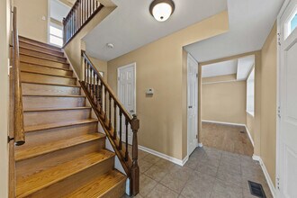 1121 Belmar Ln in Buffalo Grove, IL - Building Photo - Building Photo