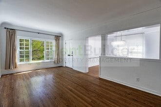 411 Wellesley Dr SE in Albuquerque, NM - Building Photo - Building Photo