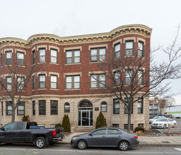 Brighton Ave Apartments in Allston, MA - Building Photo - Building Photo