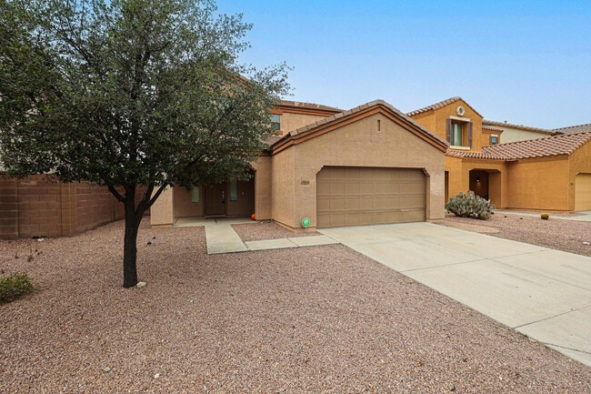 12039 W Leather Ln in Peoria, AZ - Building Photo - Building Photo