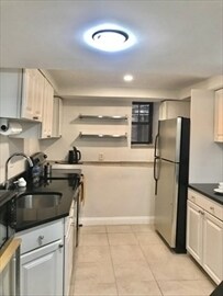59 Brighton Ave, Unit B in Boston, MA - Foto de edificio - Building Photo