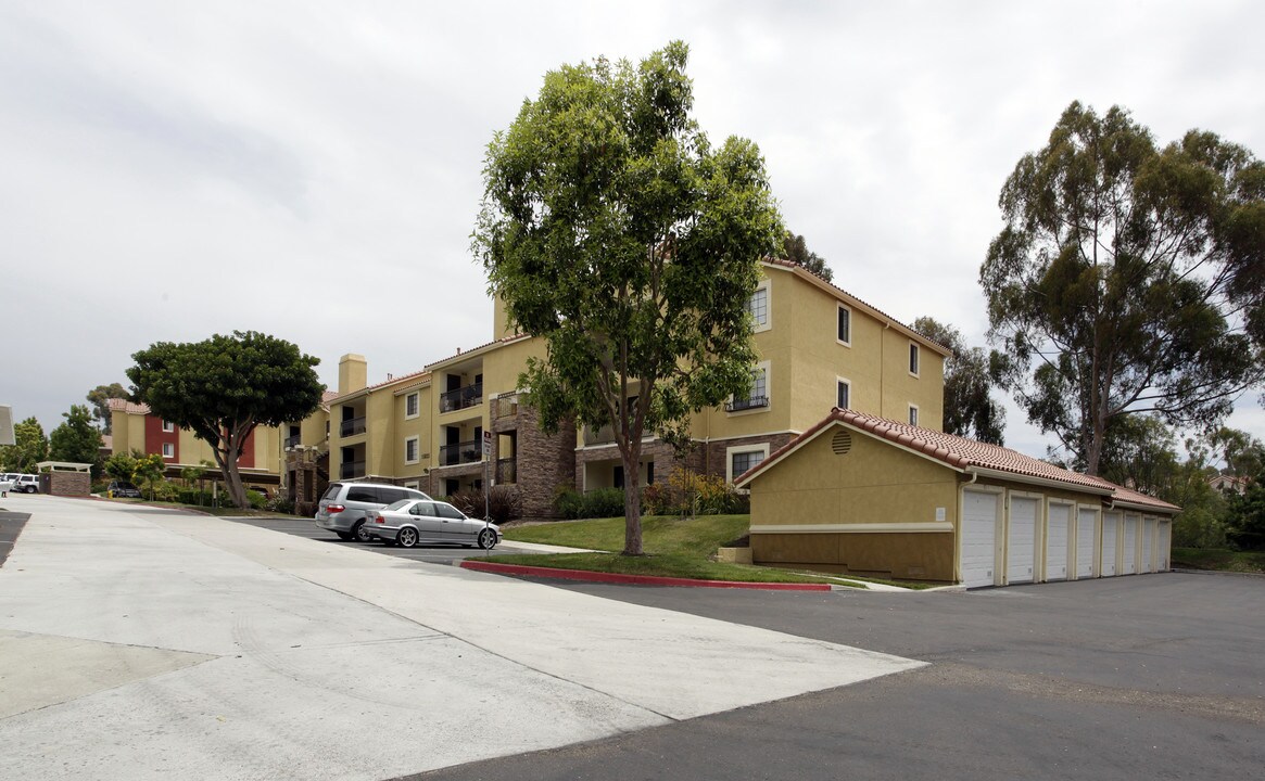 Overlook at Bernardo Heights in San Diego, CA - Building Photo