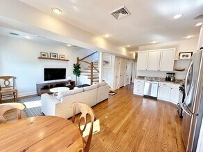 520 Sumner St in Boston, MA - Building Photo - Building Photo