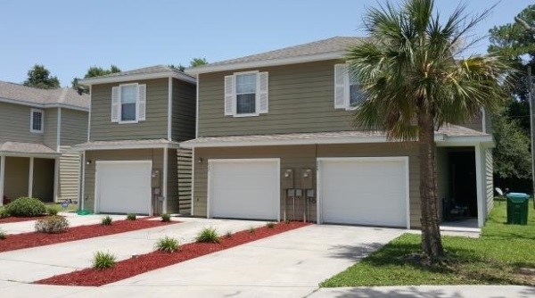 628 Layton Dr in Gulfport, MS - Foto de edificio