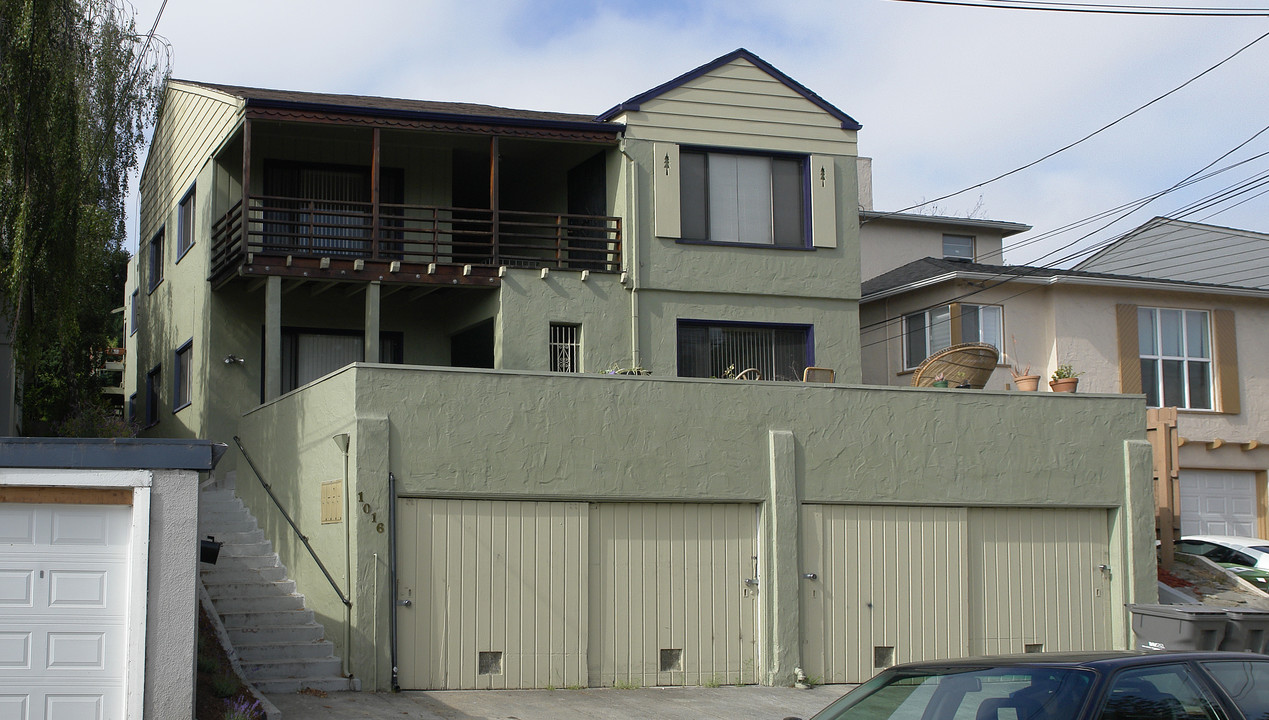 1016 Bayview Ave in Oakland, CA - Building Photo