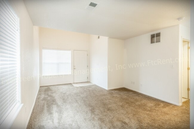 802 Waterglen Dr in Fort Collins, CO - Building Photo - Building Photo