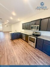 105 Anita Plaza in Carl Junction, MO - Foto de edificio - Building Photo