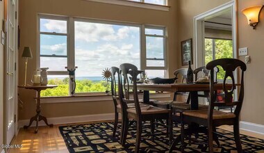 27 Hill Rd in Saratoga Springs, NY - Building Photo - Building Photo