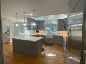 42 Scribner Hill Rd in Wilton, CT - Building Photo - Building Photo