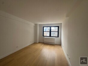 East 39th Street in New York, NY - Building Photo - Building Photo
