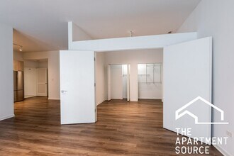 2550 S Wabash Ave in Chicago, IL - Building Photo - Building Photo