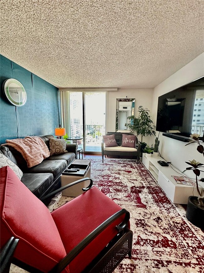property at 850 N Miami Ave