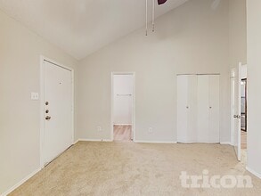 4116 Amy Dr in Mesquite, TX - Foto de edificio - Building Photo