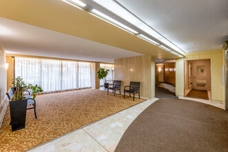 Park Willow Developments in Toronto, ON - Building Photo - Interior Photo