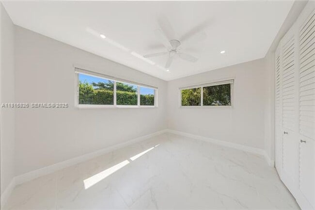 8825 SW 151st St in Palmetto Bay, FL - Building Photo - Building Photo