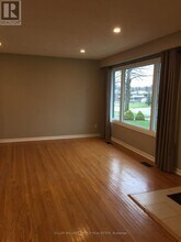 260 Linden St in Oshawa, ON - Building Photo - Building Photo