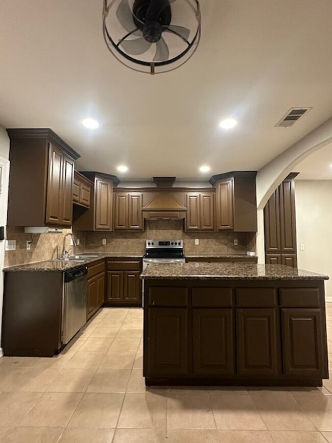 2137 Mynah Ave in McAllen, TX - Building Photo - Building Photo