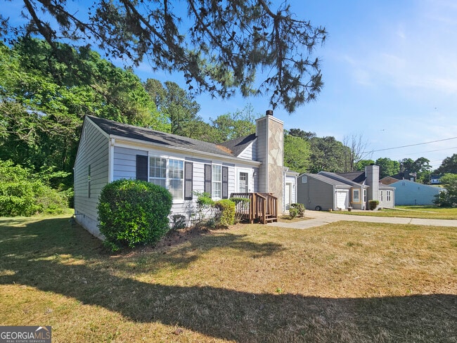 4254 Catalpa Park in Ellenwood, GA - Building Photo - Building Photo