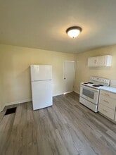 416 Sumner Ave in New Castle, PA - Building Photo - Building Photo