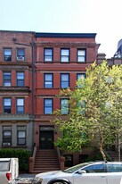 111 W 85th St in New York, NY - Building Photo