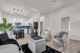 3101 N 15th St in Tampa, FL - Building Photo - Building Photo