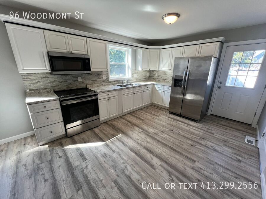 96 Woodmont St in Springfield, MA - Building Photo