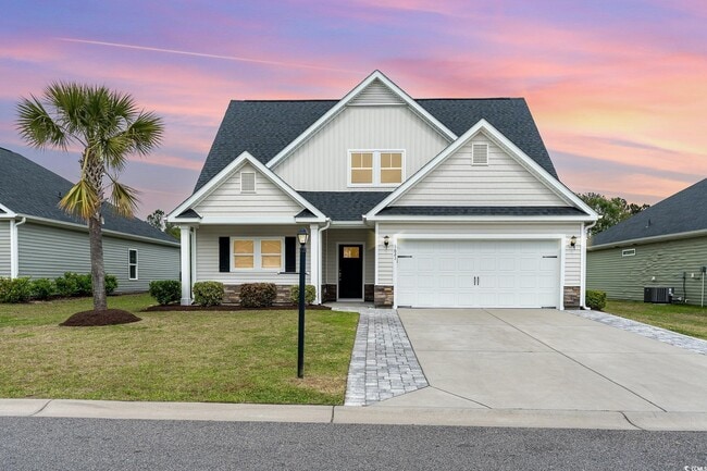 1621 Palmetto Palm Dr