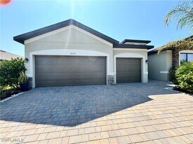 14527 Palamos Cir in Ft. Myers, FL - Building Photo