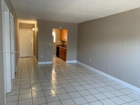 600 SW 2nd Ave, Unit 1