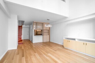 250 W 89th St in New York, NY - Building Photo - Building Photo